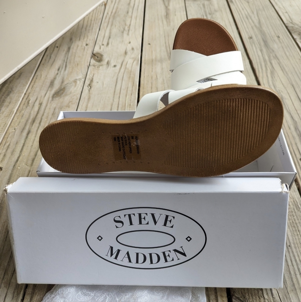 Steve Madden Women's Cream Sandals - Picture 8 of 10